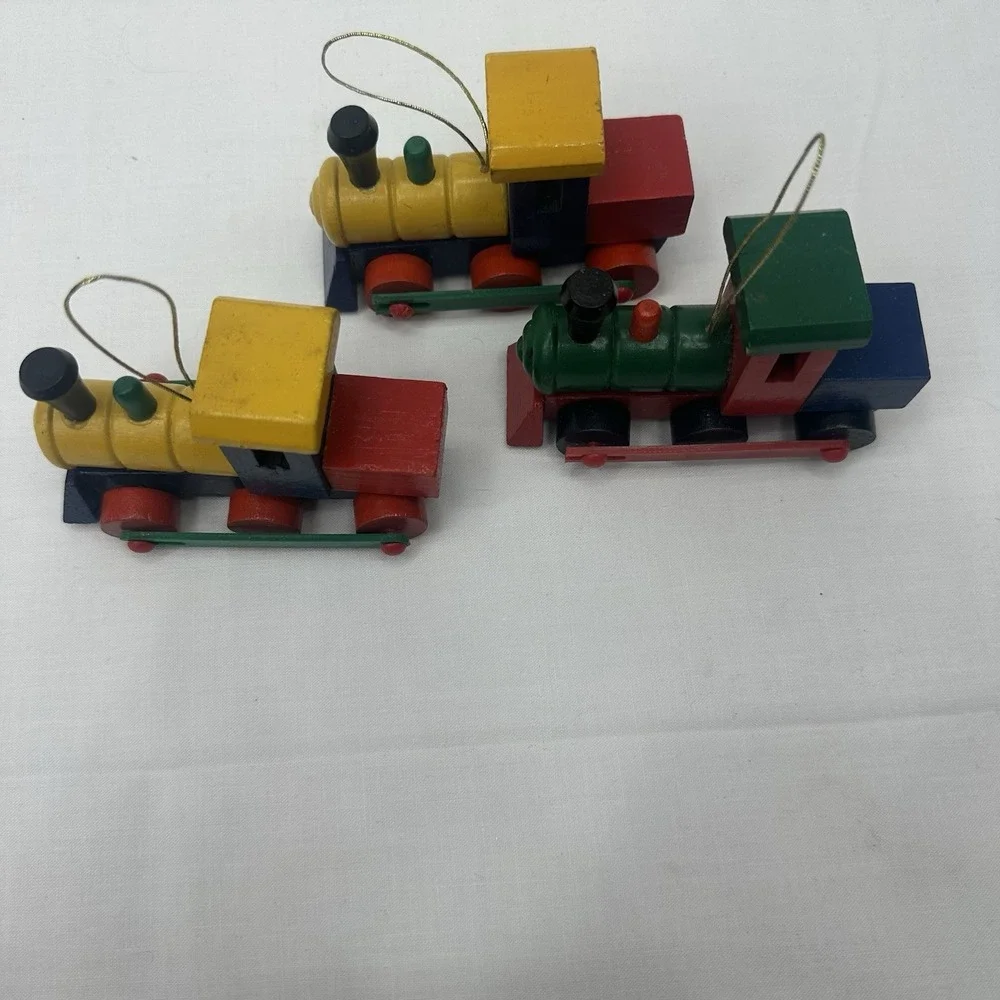 Lot / 3 Old-School Wood Block Locomotive Train Christmas Ornament Rolling Wheels